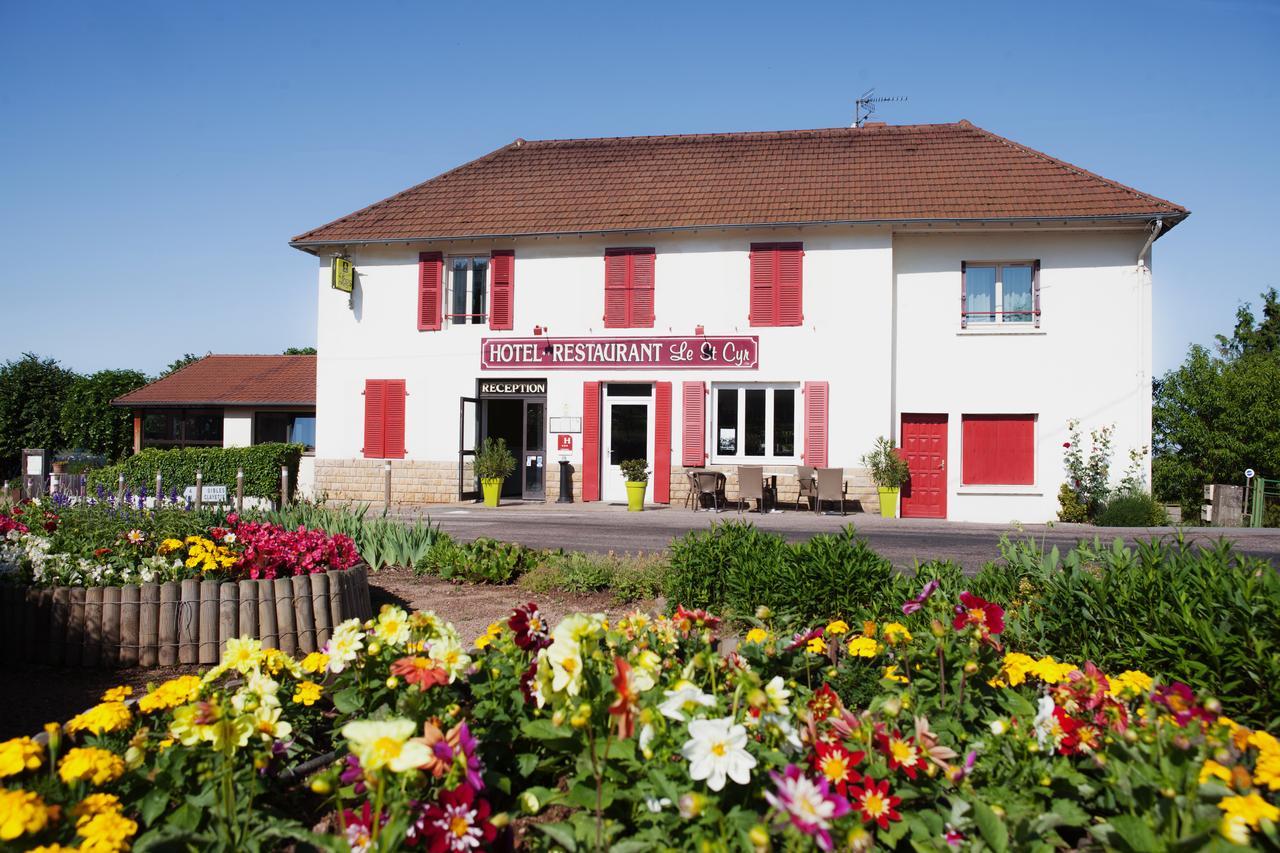 Logis Le Saint Cyr Hotel Montmelard Eksteriør billede